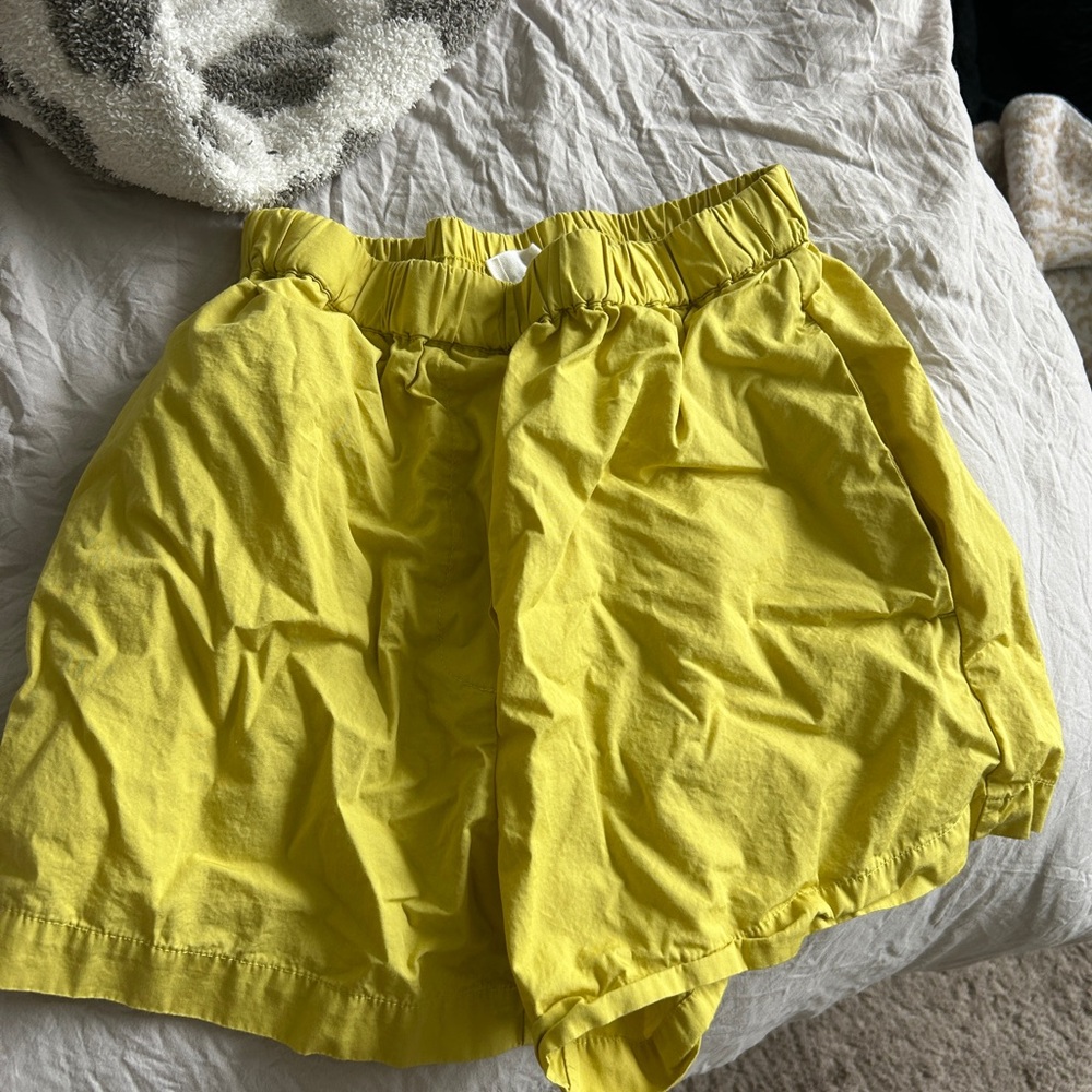 Aritzia wilfred shorts